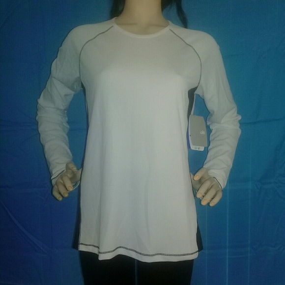 ALO T - SHIRT LONG SLEEVES WHITE COLOR. - Picture 8 of 8